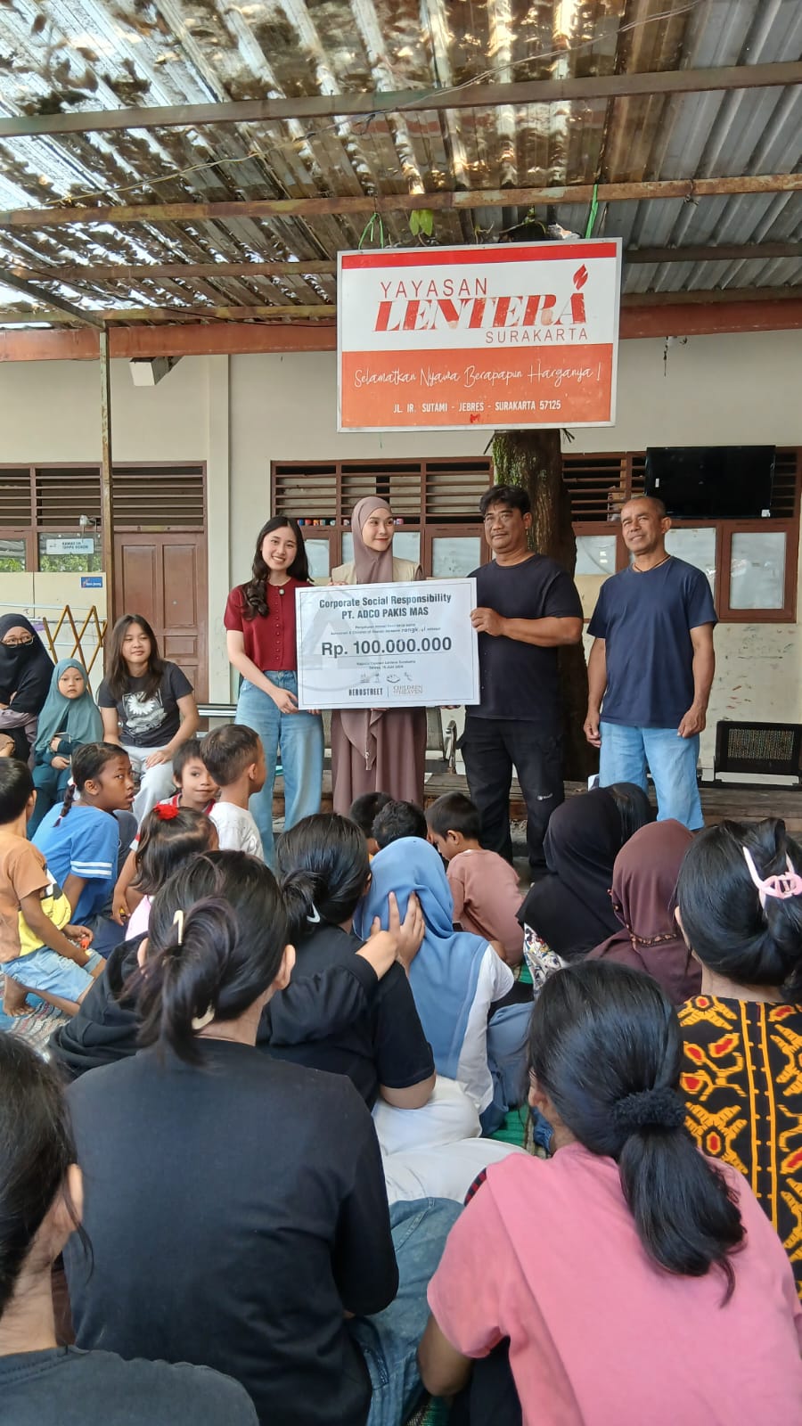 Aerostreet dan Rangkul Foundation Salurkan Donasi untuk ADHA